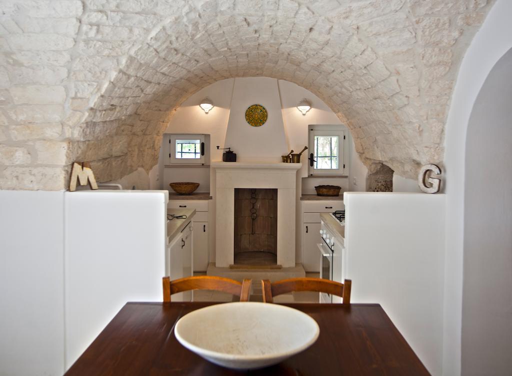 La Vecchia Tabaccheria B&B Остуни Екстериор снимка